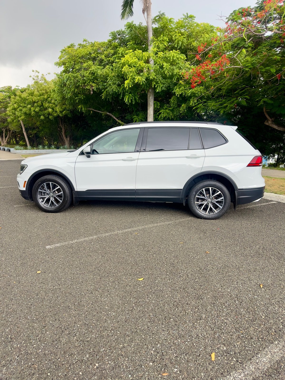 Volkswagen Tiguan TSI 2021 - foto 2 de 10