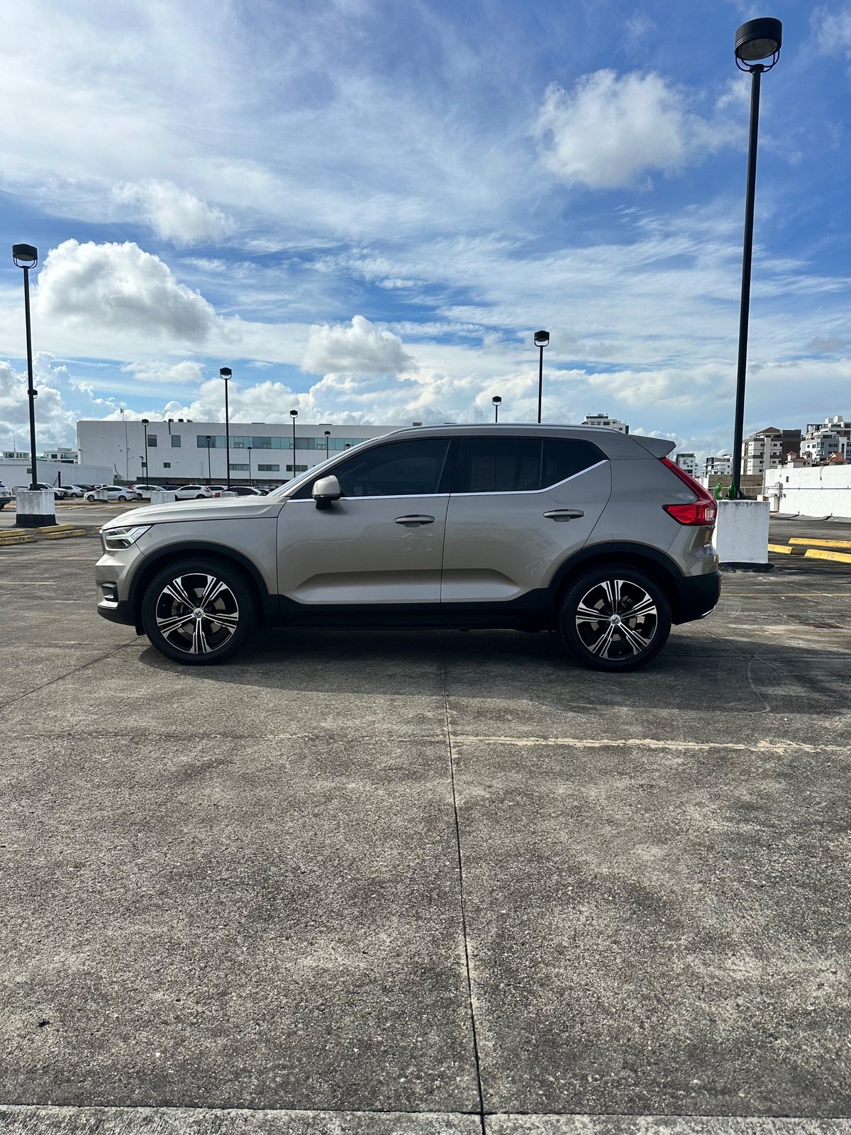 Volvo XC40 Inscription 2020 - foto 2 de 11