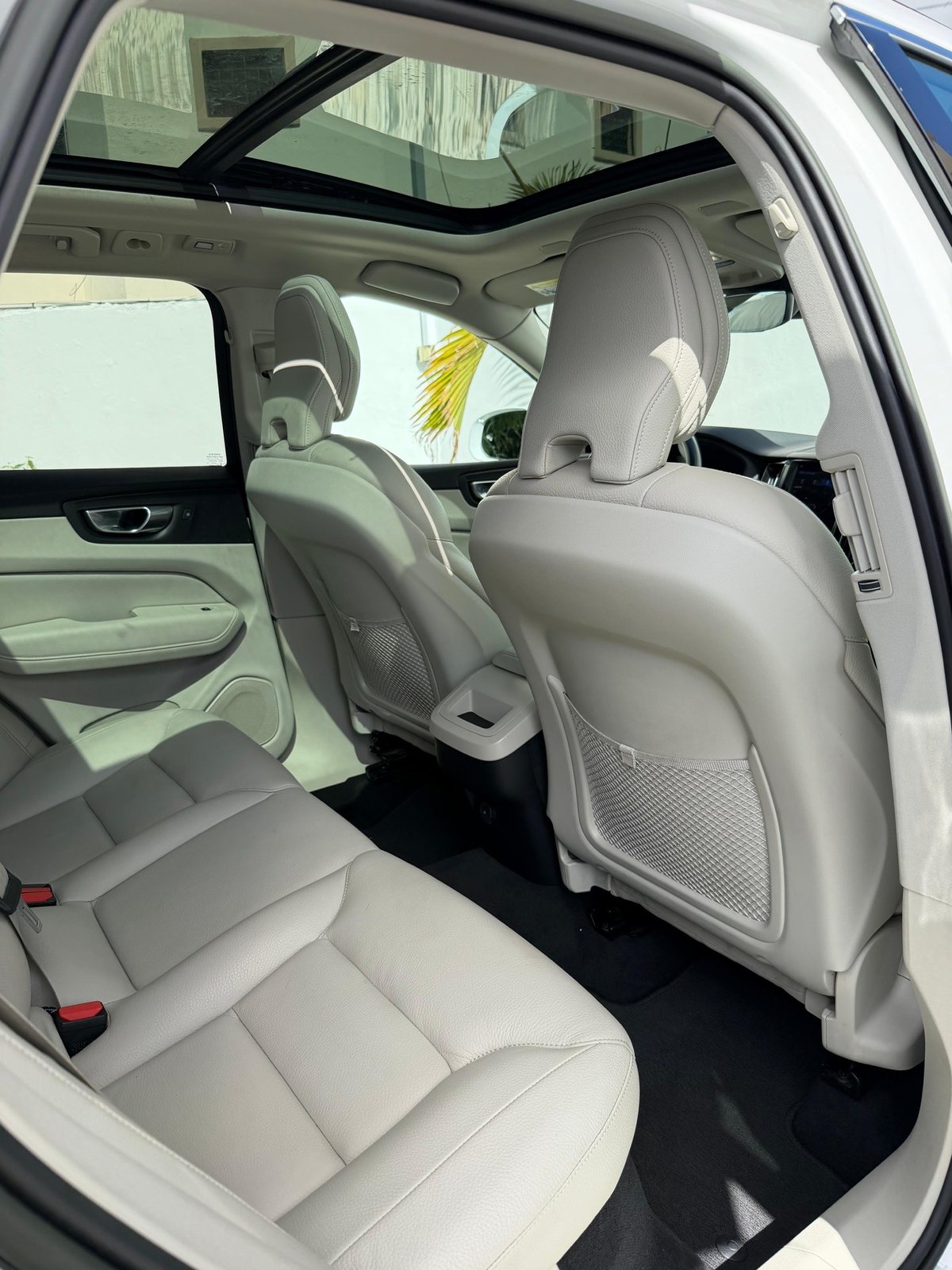 Volvo XC60 B5 PLUS 2022 - foto 12 de 12