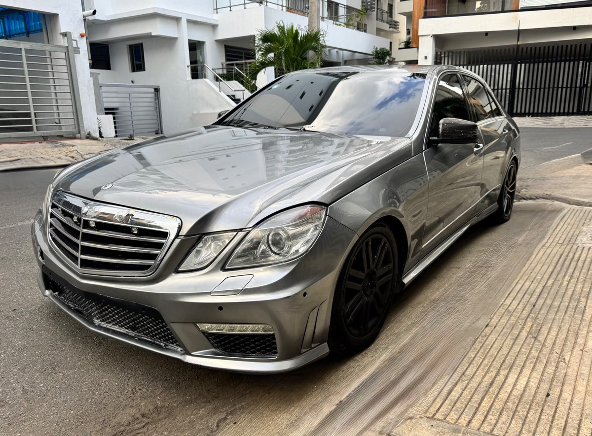 Mercedes Benz E 350 4 MATIC 2013 - foto 2 de 12