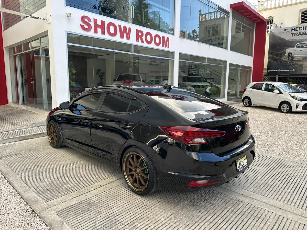 Hyundai Elantra SEL 2020 - foto 2 de 8