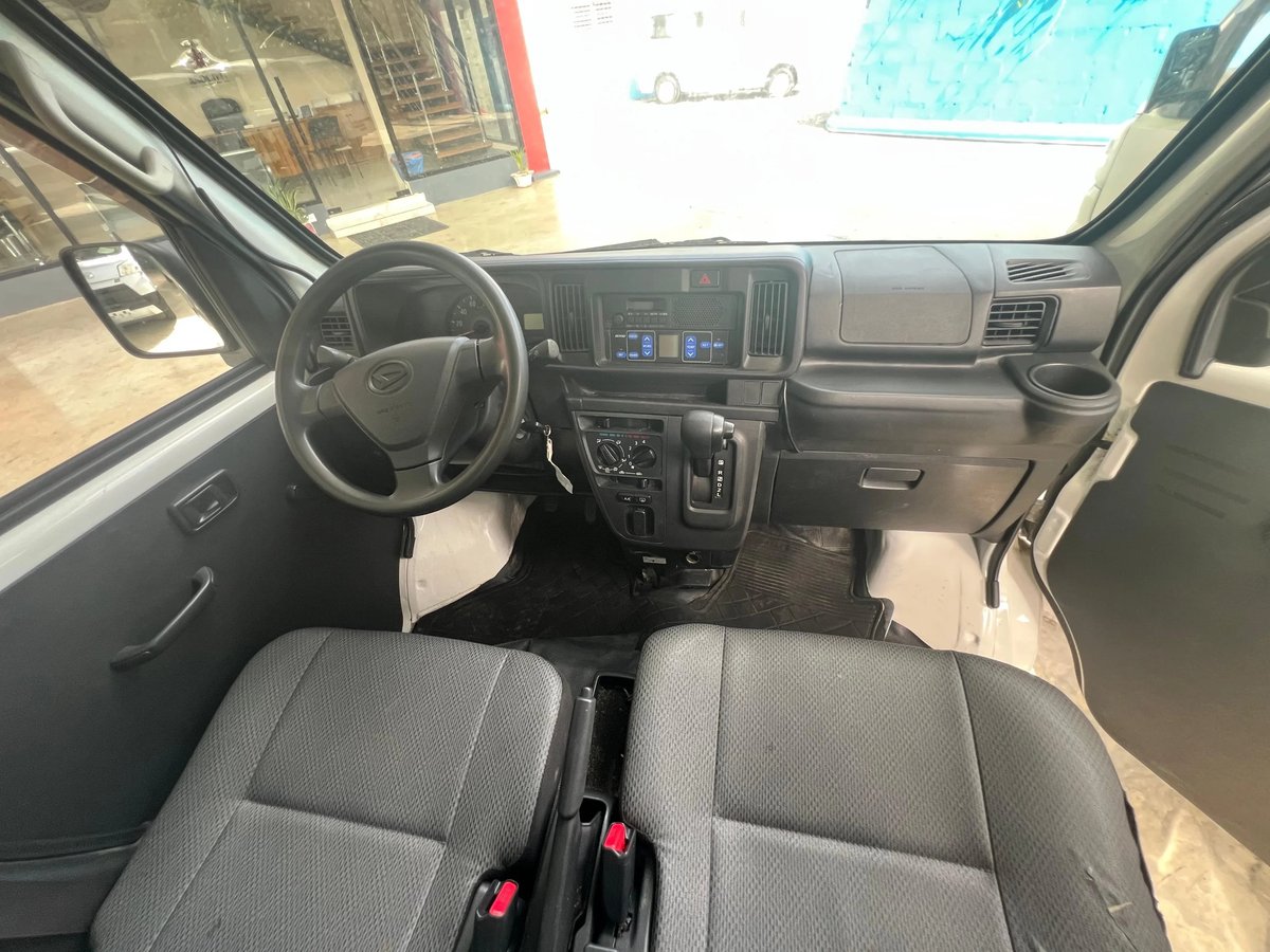 Daihatsu Hijet Minivan 2020 - foto 5 de 5