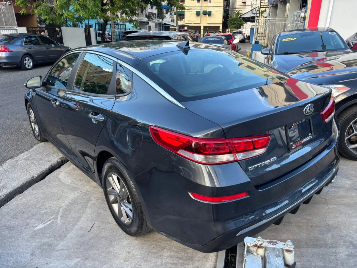 Kia Optima LX 2020 - foto 2 de 3