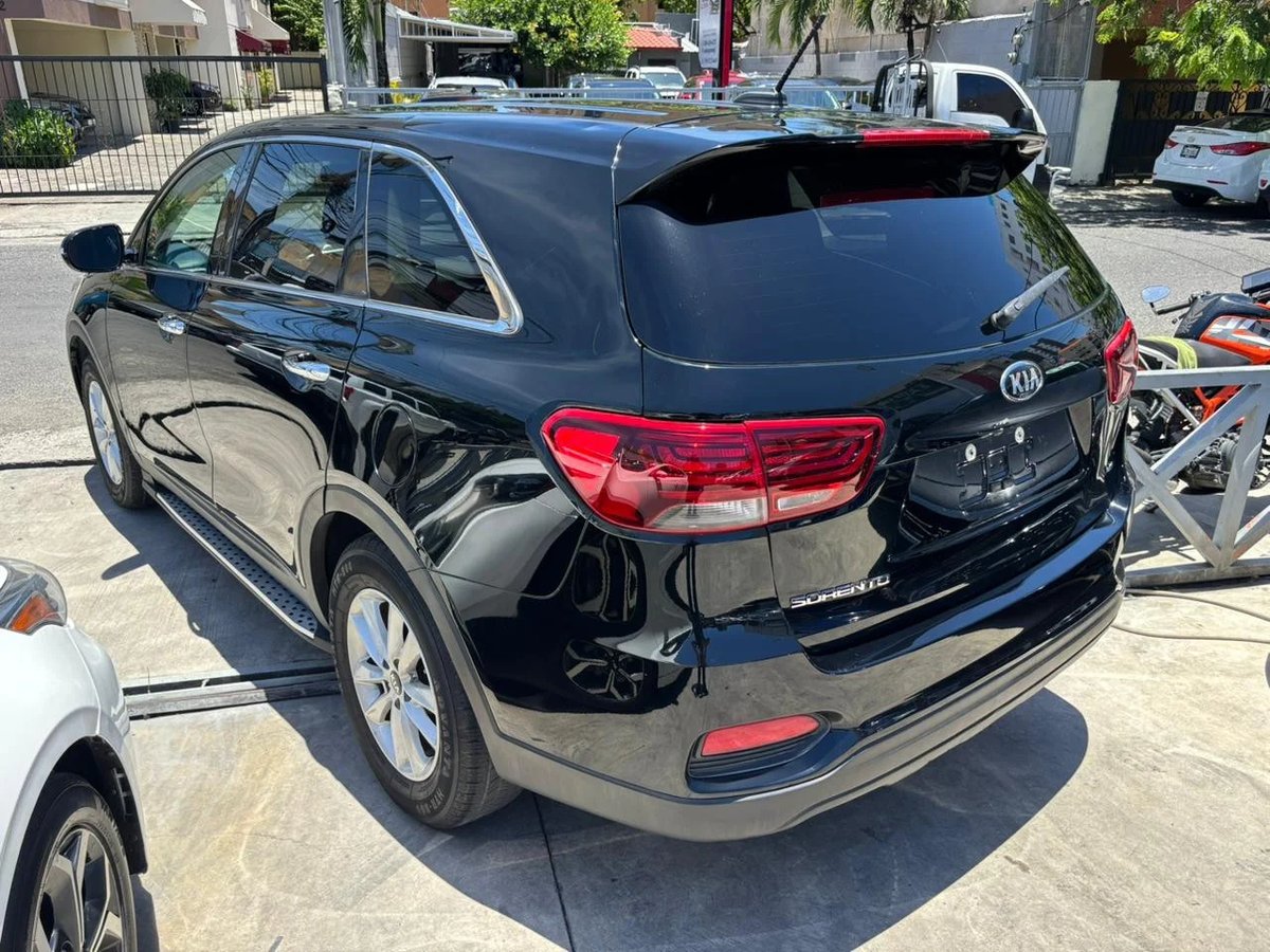 Kia Sorento LX 2020 - foto 2 de 4