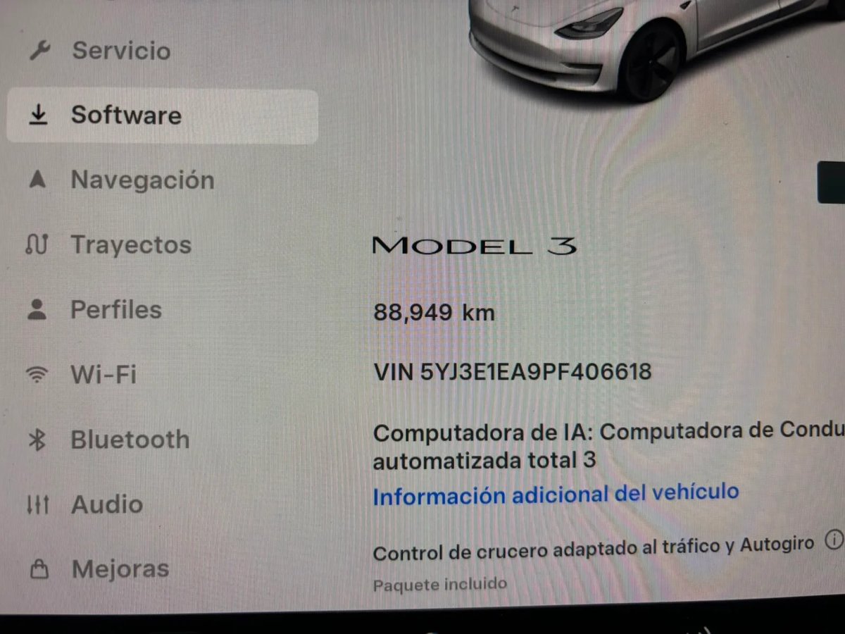 Tesla Model 3 2023 - foto 11 de 11