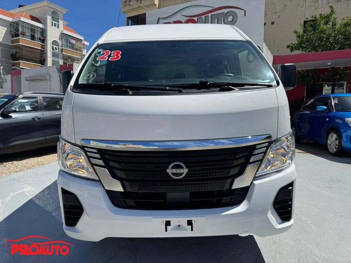 Nissan Urvan 2023 - foto 2 de 10