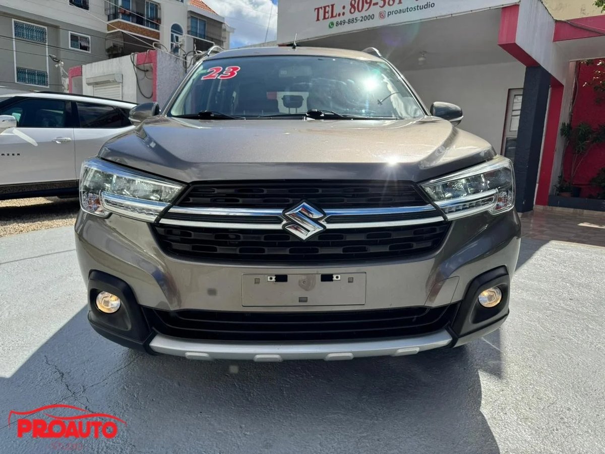 Suzuki XL7 GLX 2023 - foto 2 de 11