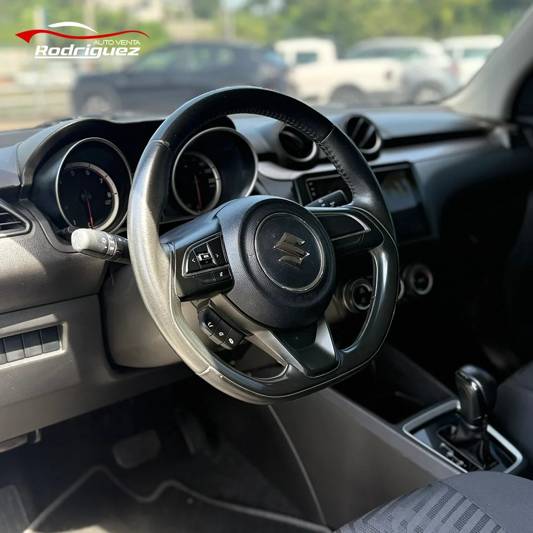 Suzuki Swift GL+ 2022 - foto 2 de 6