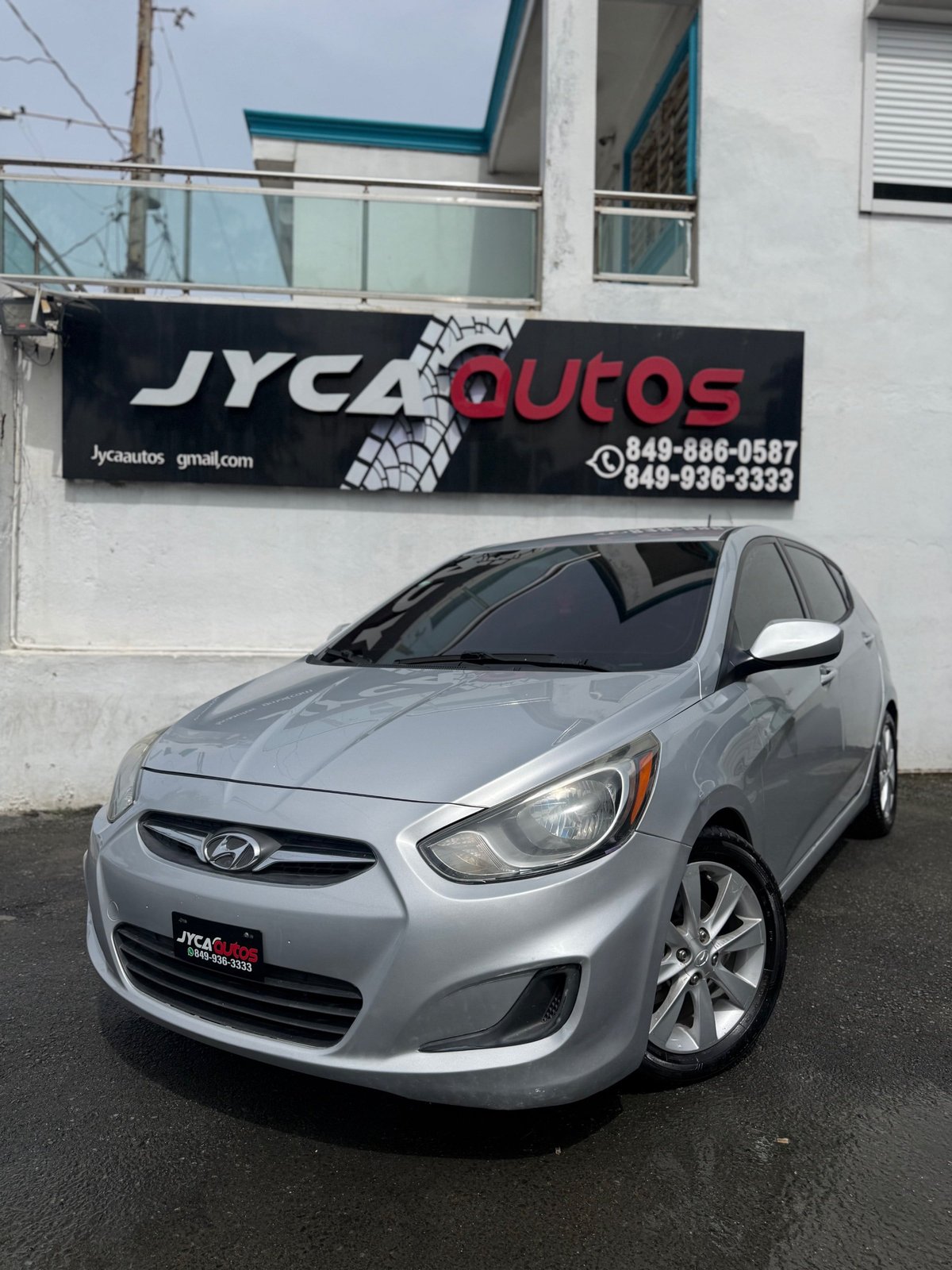 Hyundai Accent 5DR GS / 4DR GLS 2014 en venta - vista principal