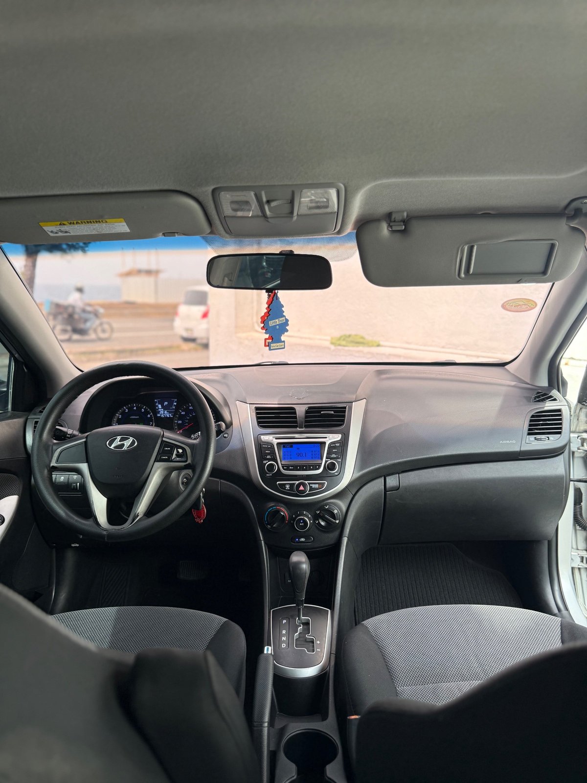 Hyundai Accent 5DR GS / 4DR GLS 2014 - foto 12 de 12