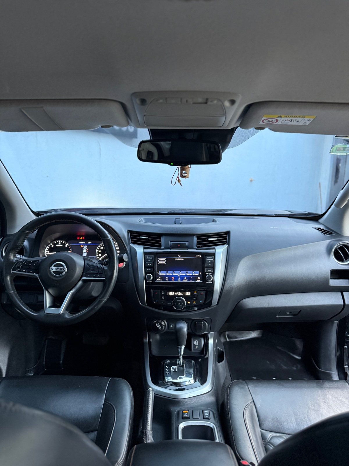 Nissan Frontier LE 2022 - foto 12 de 12