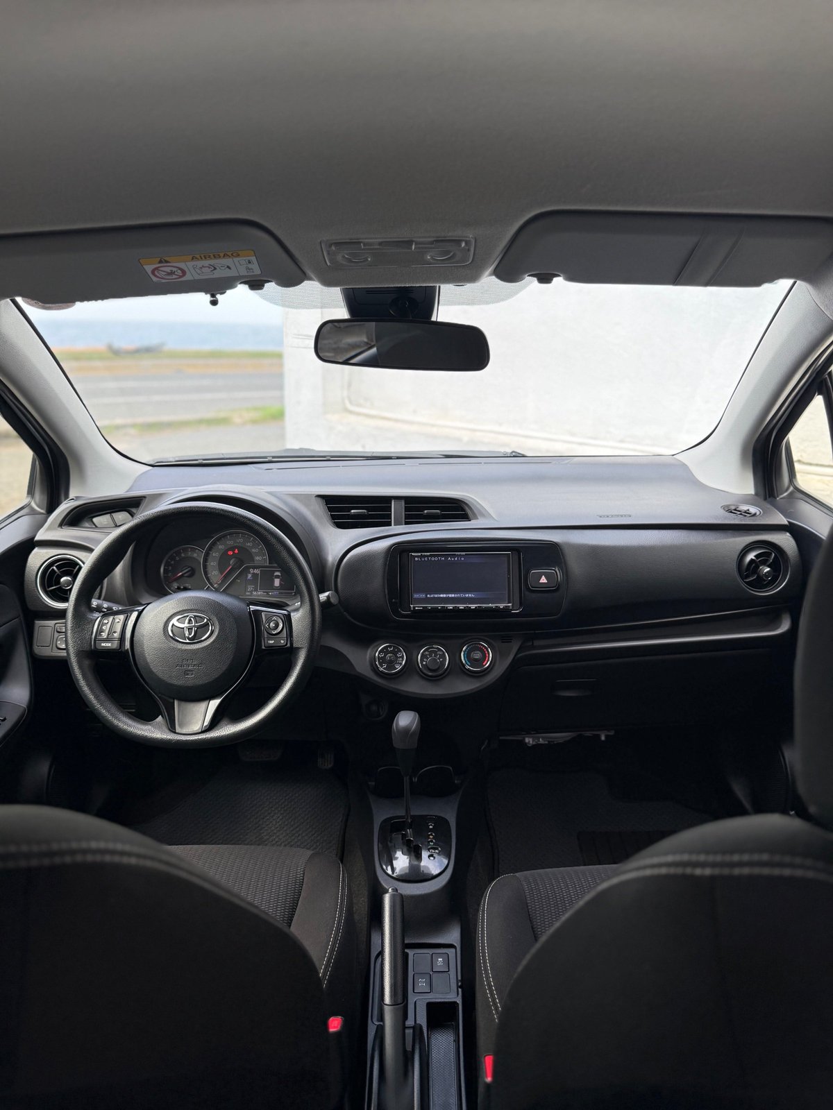 Toyota VITZ 2020 - foto 12 de 12