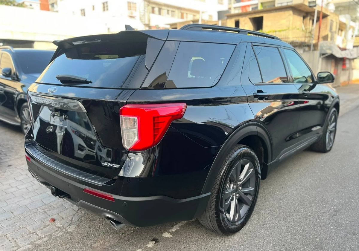 Ford Explorer XLT 2023 - foto 2 de 9