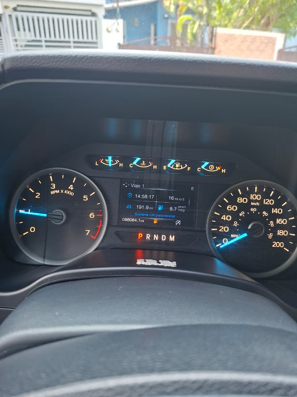 Ford F-150 FX4 2018 - foto 2 de 9