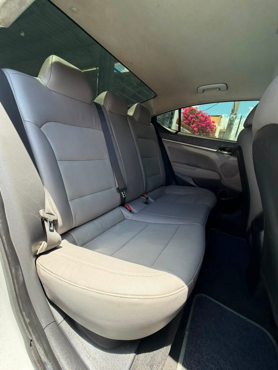 Hyundai Elantra SE 2019 - foto 7 de 7