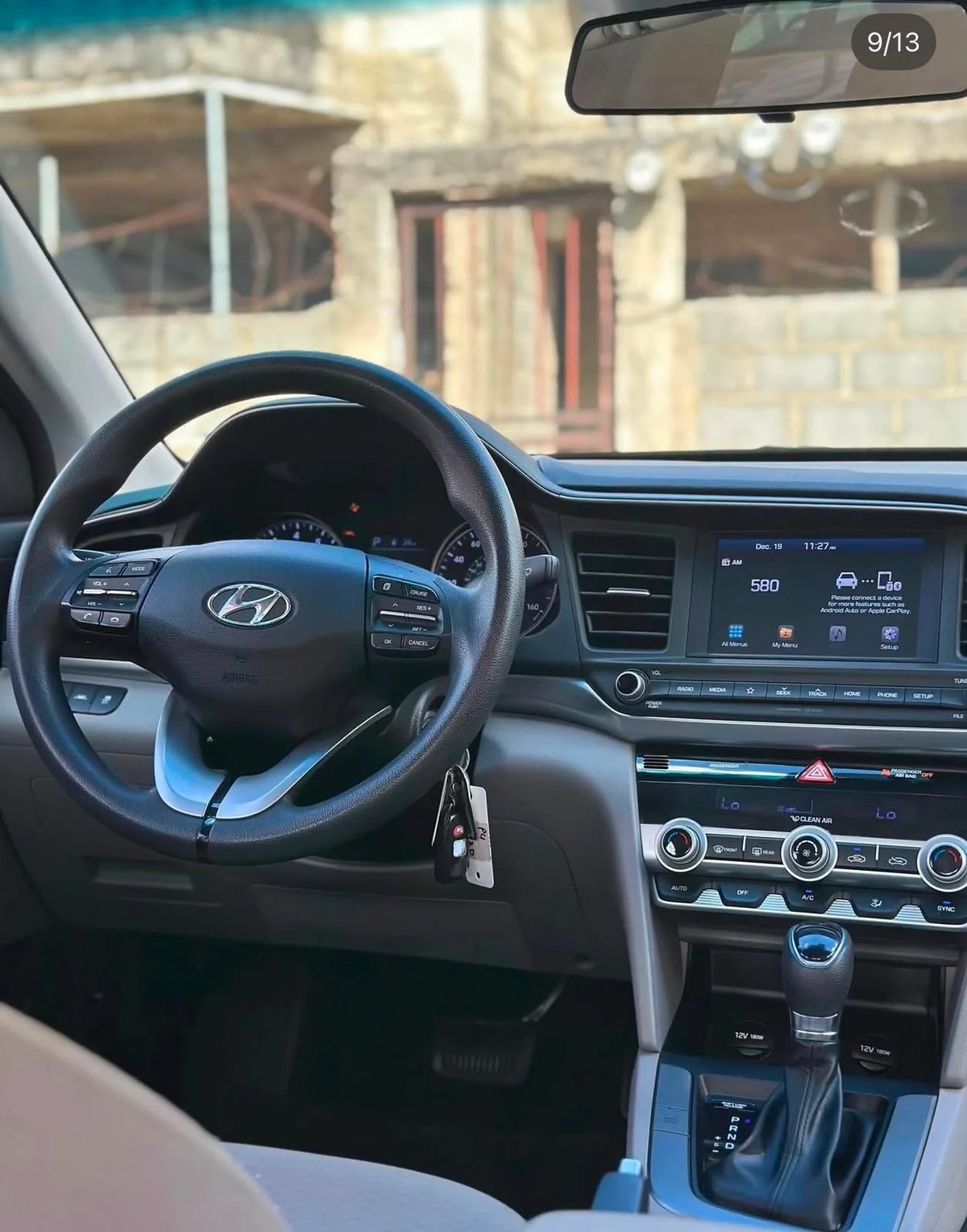 Hyundai Elantra SEL 2020 - foto 4 de 4
