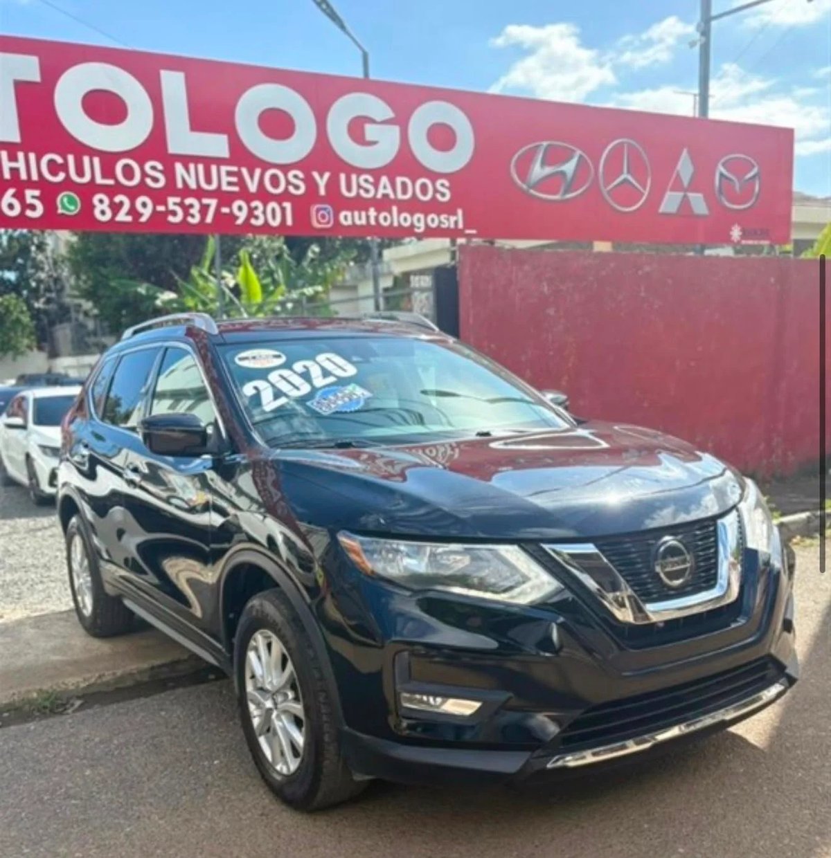 Nissan Rogue SV 2020 - foto 2 de 3