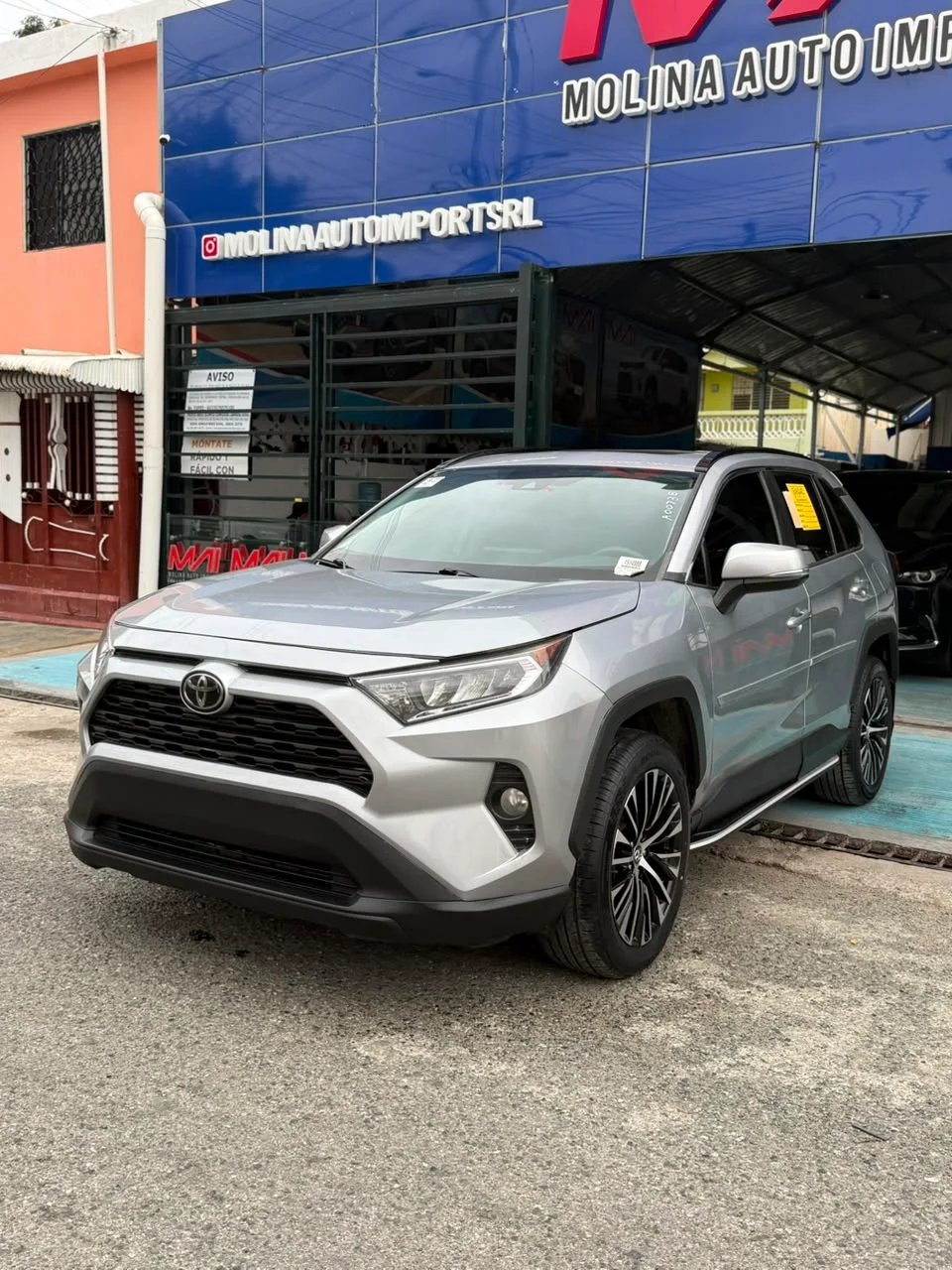 Toyota RAV4 XLE 2020 - foto 2 de 7