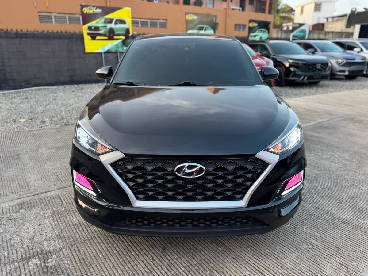 Hyundai Tucson SE 2020 - foto 2 de 9