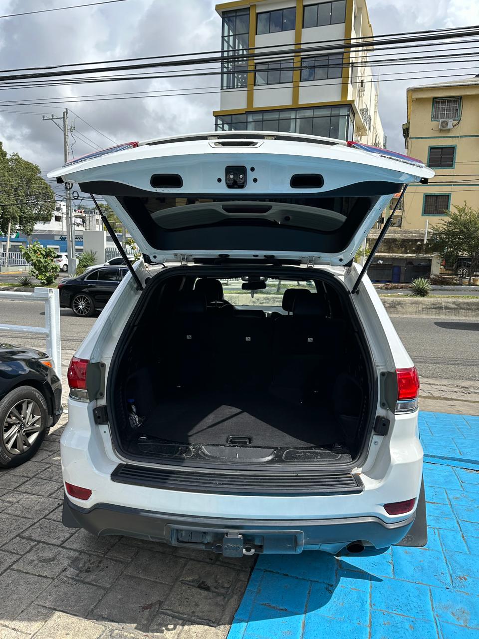 Jeep Grand Cherokee Laredo 2014 - foto 11 de 11