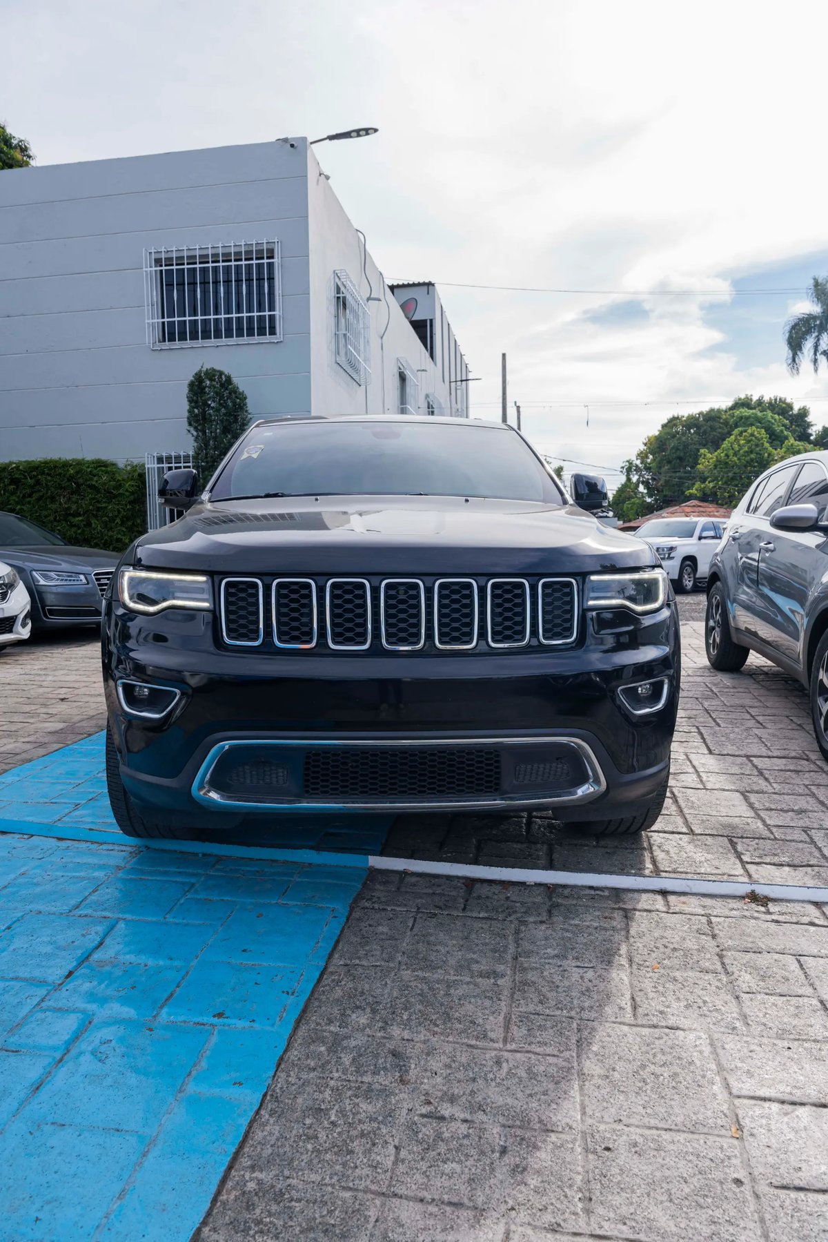 Jeep Grand Cherokee Limited 2018 - foto 2 de 11