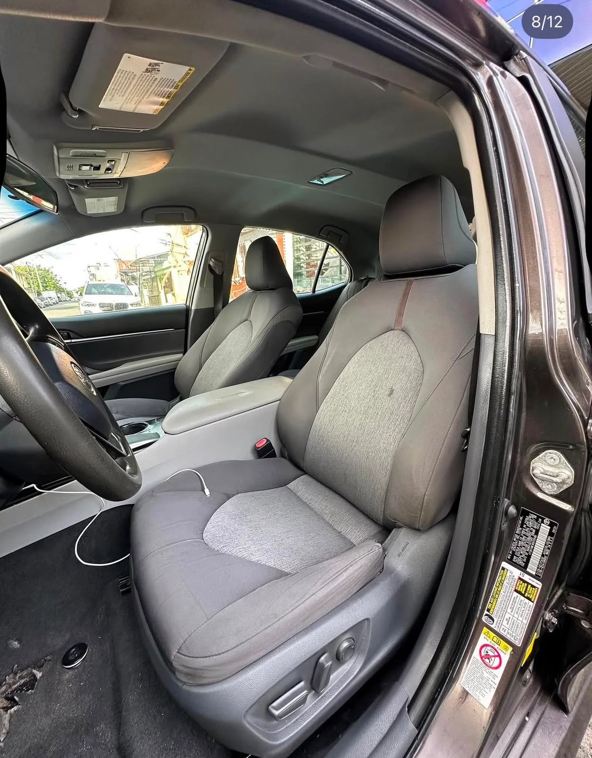 Toyota Camry LE 2019 - foto 5 de 5