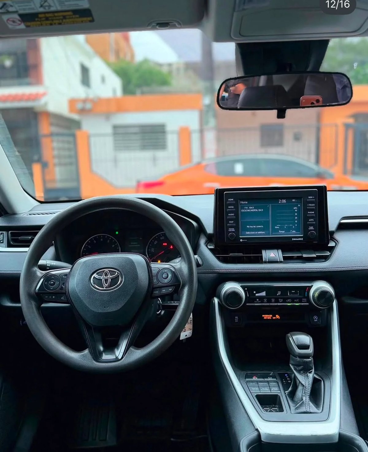 Toyota RAV4 LE 2020 - foto 7 de 7