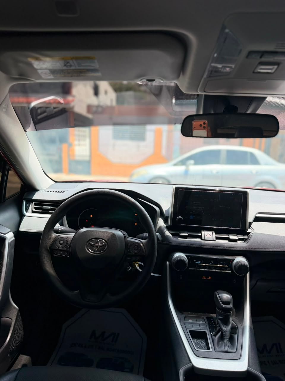 Toyota RAV4 LE 2025 - foto 9 de 9
