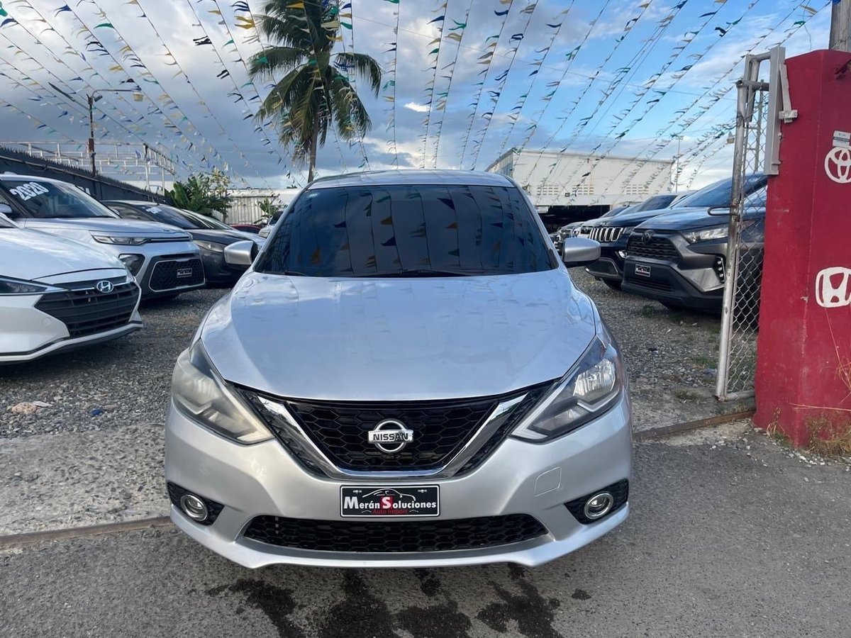 Nissan Sentra SE 2016 - foto 2 de 10