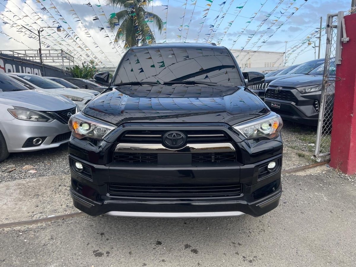 Toyota 4 Runner Limited 2021 - foto 2 de 8
