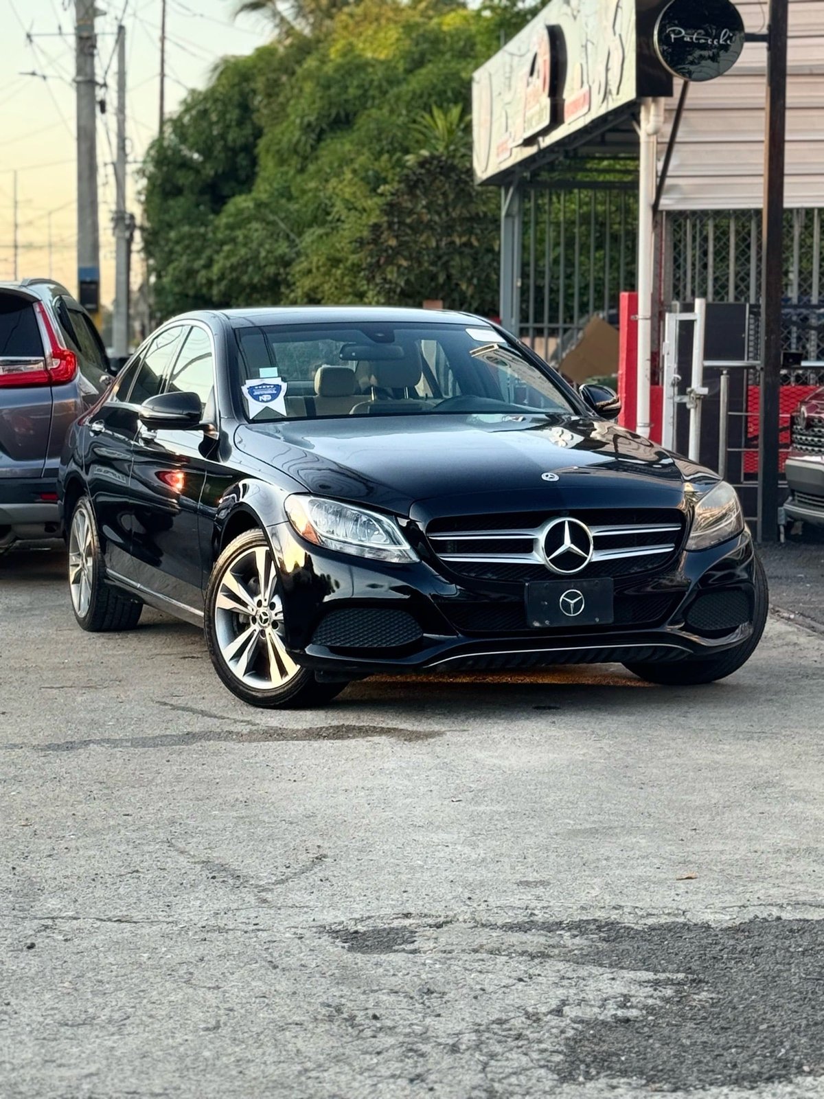 Mercedes Benz C 300 4 Matic 2018 - foto 2 de 16