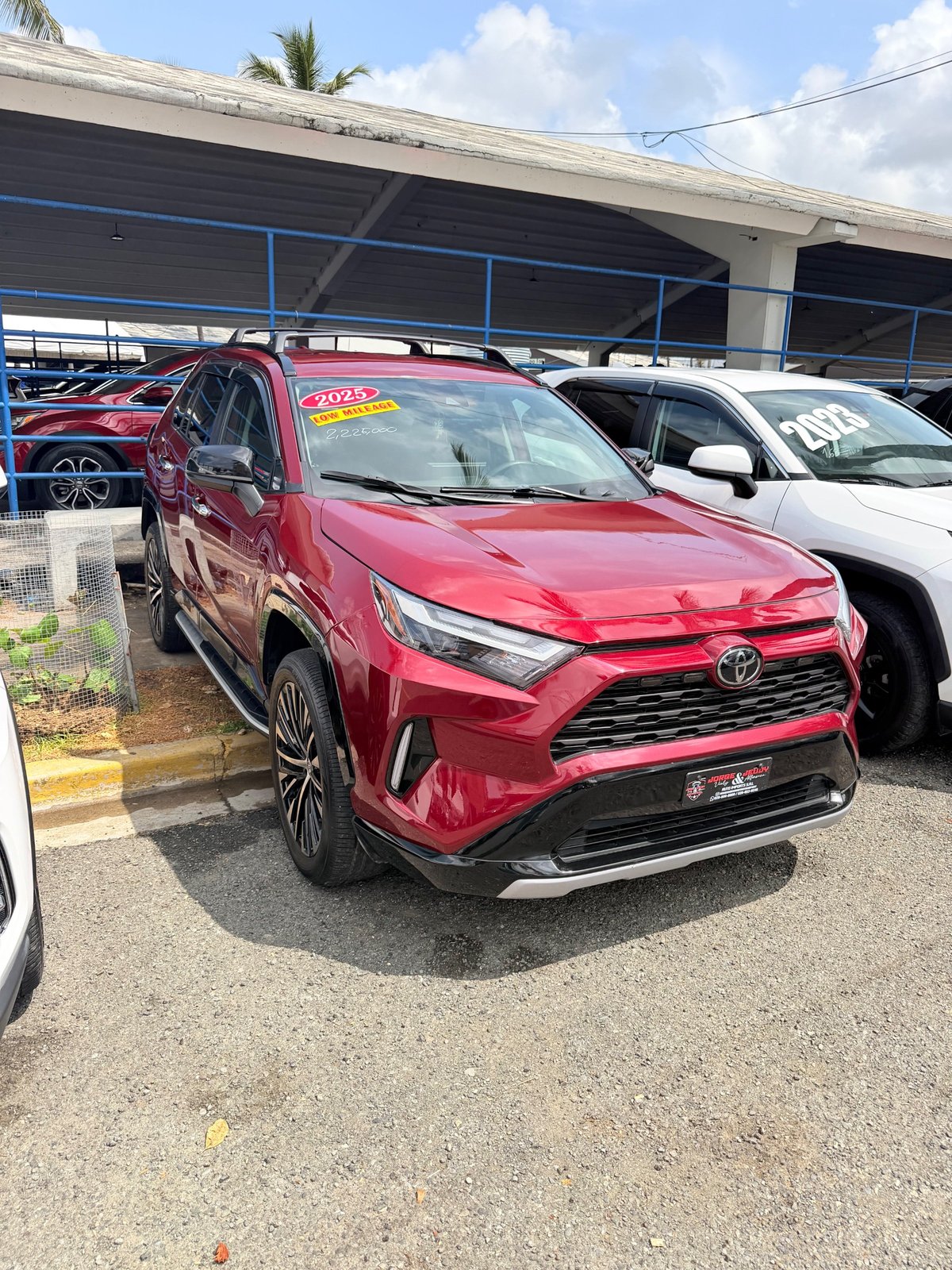 Toyota RAV4 2025 - foto 2 de 5