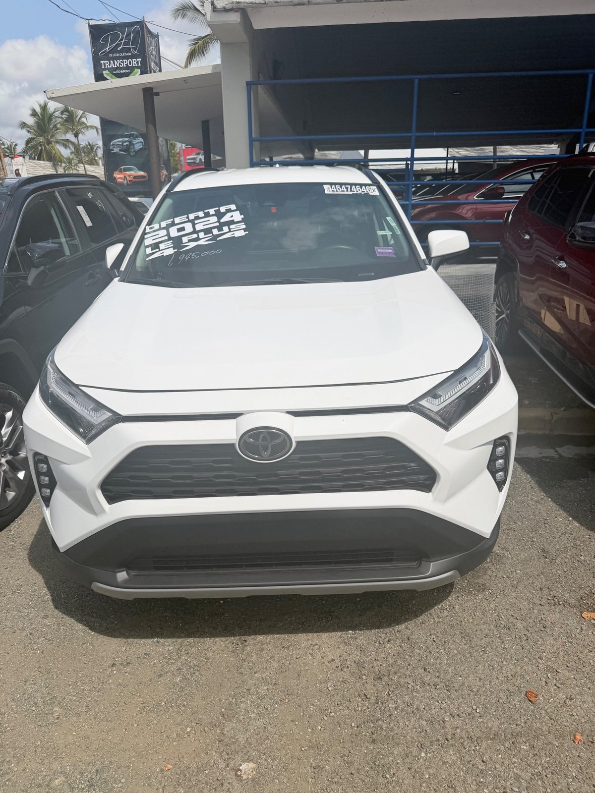 Toyota RAV4 LE 2024 - foto 2 de 3