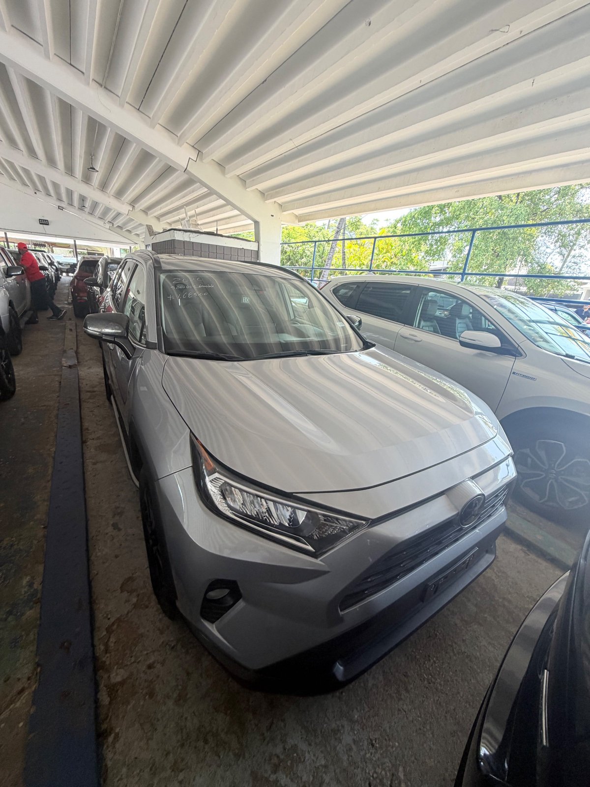 Toyota RAV4 XLE 2020 - foto 2 de 5