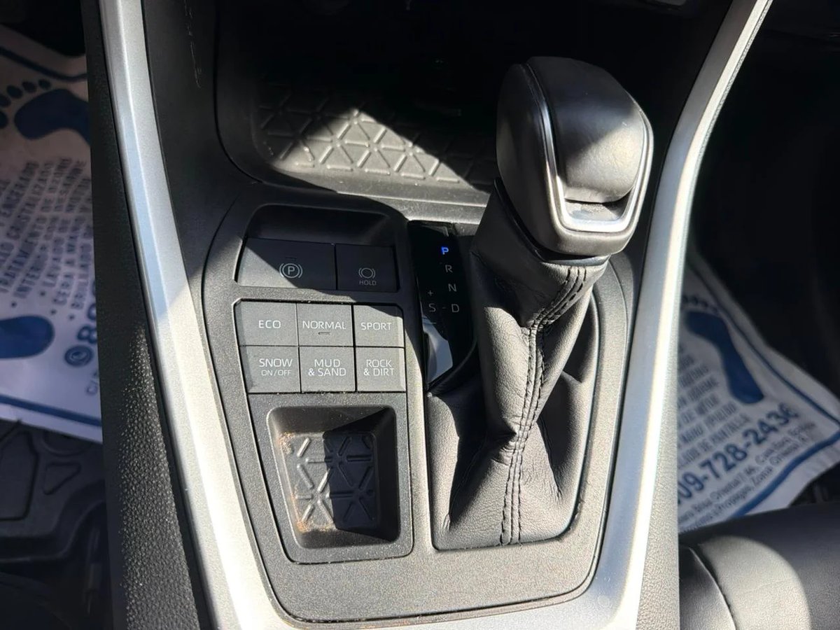 Toyota RAV4 XLE Premium 2022 - foto 6 de 6