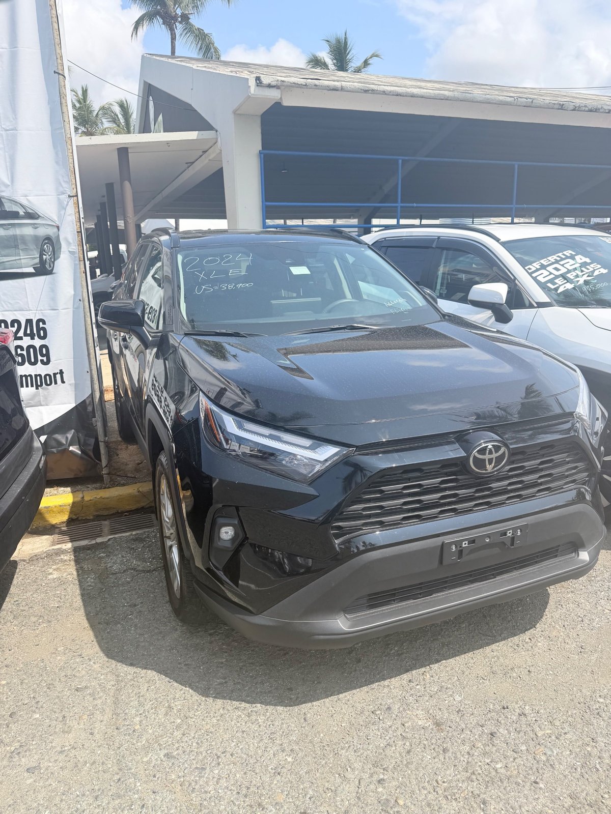 Toyota RAV4 XLE Premium 2024 - foto 2 de 3