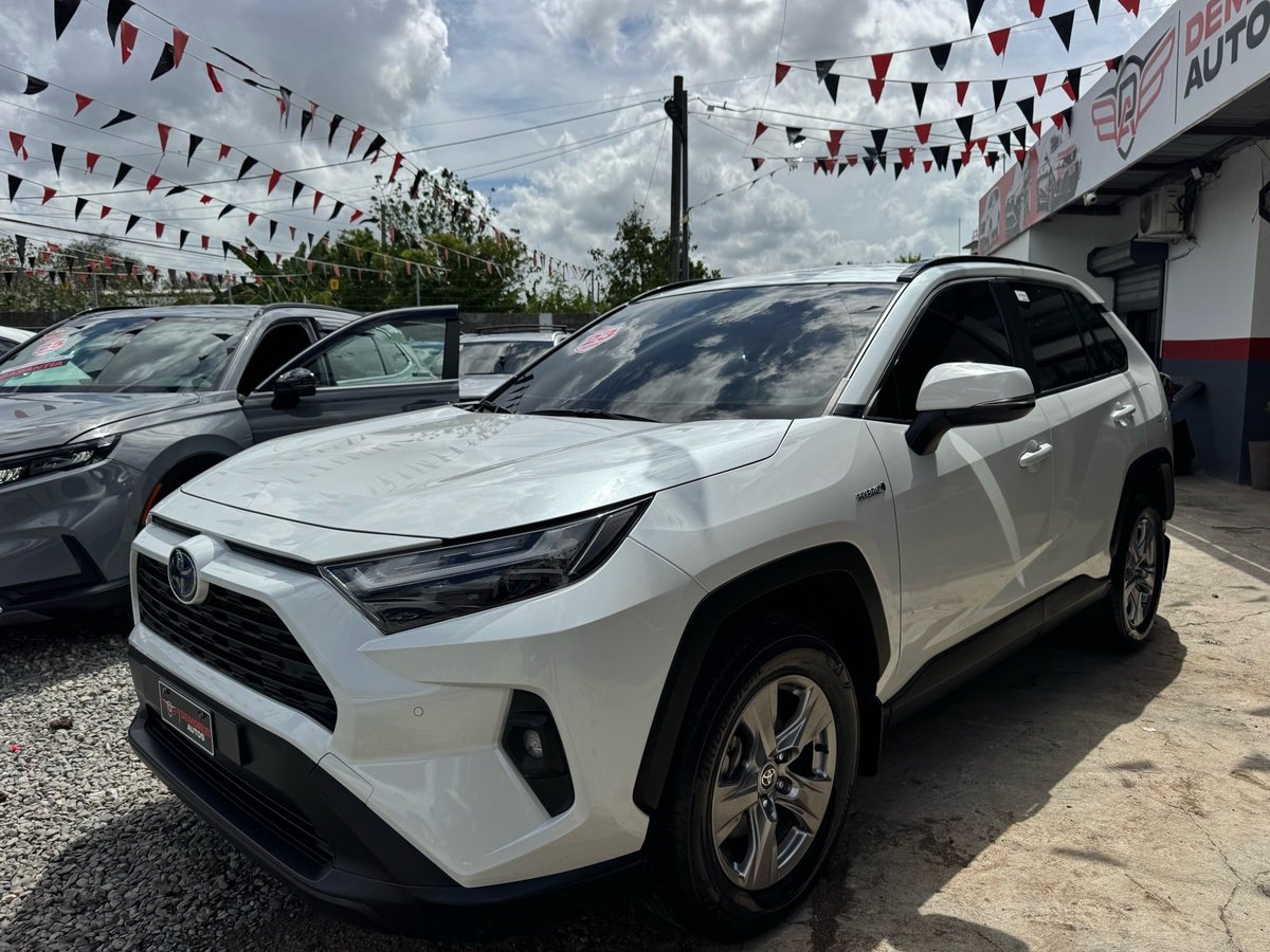 Toyota RAV4 LE Hibrid 2023 en venta - vista principal