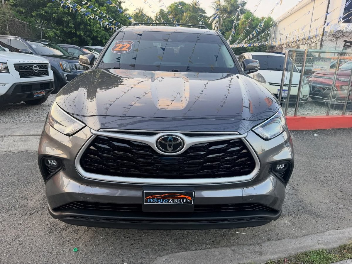 Toyota Highlander LE Plus 2022 - foto 2 de 10