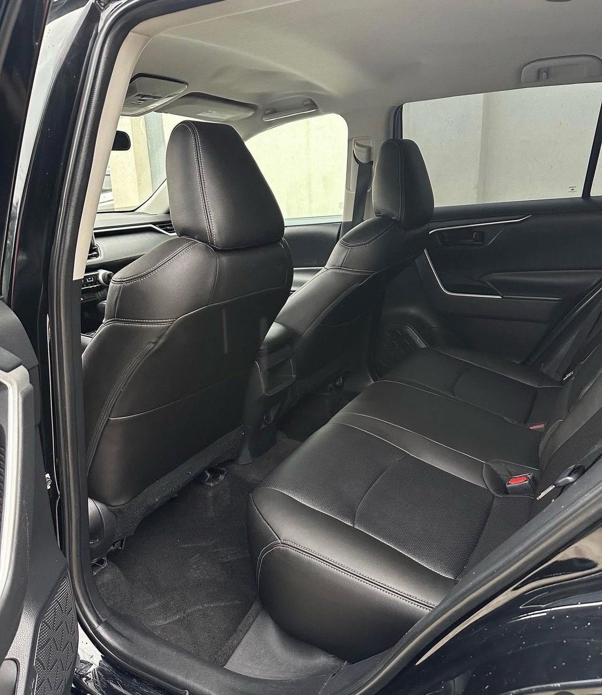 Toyota RAV4 LE 2020 - foto 7 de 7
