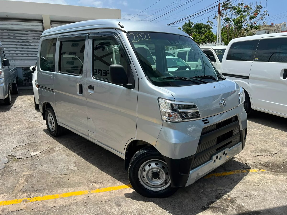 Daihatsu Hijet Minivan 2021 - foto 2 de 10