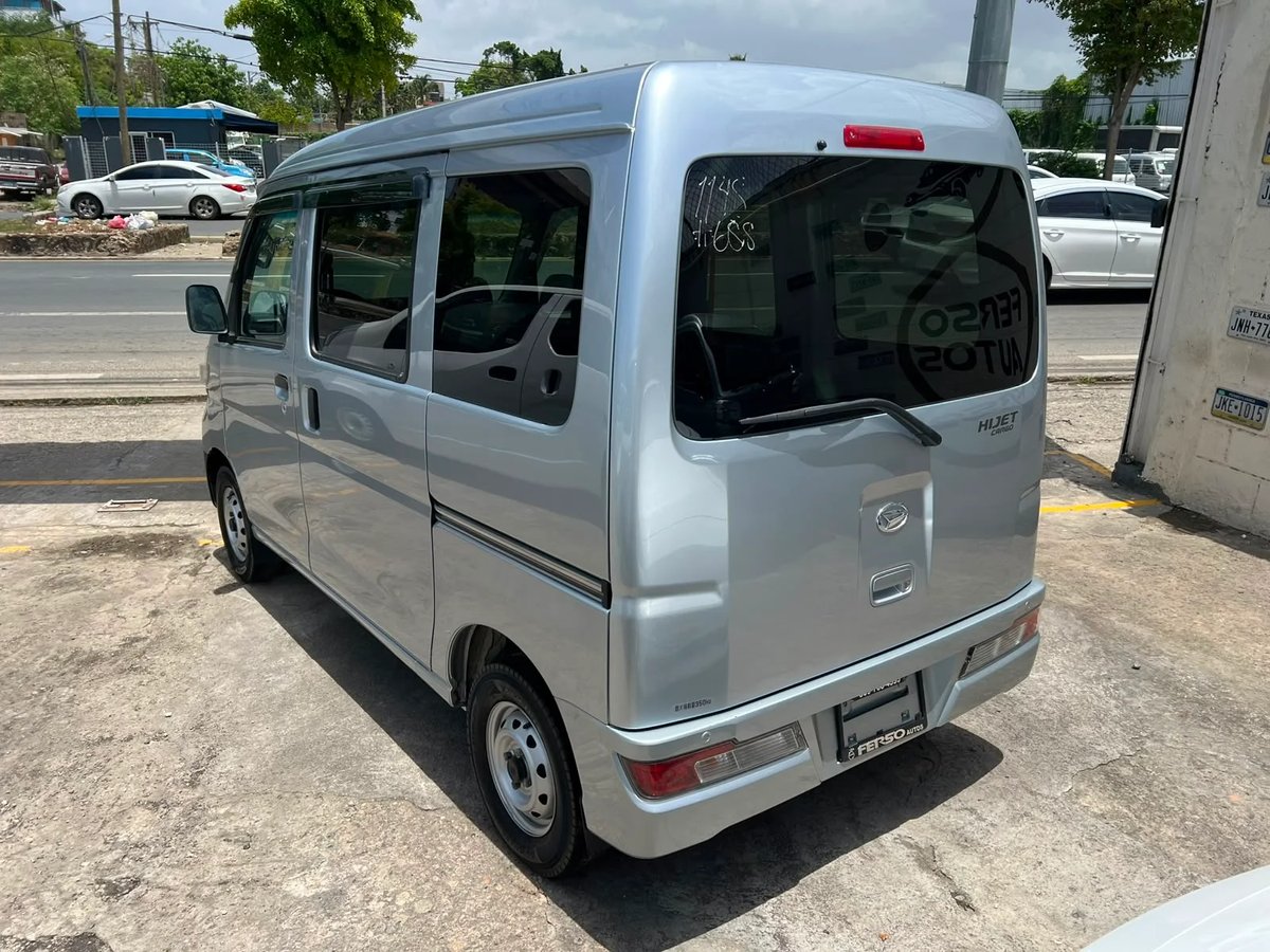 Daihatsu Hijet Minivan 2021 - foto 10 de 10