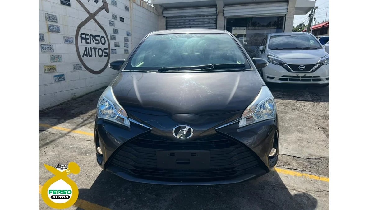 Toyota VITZ 2020 - foto 2 de 10