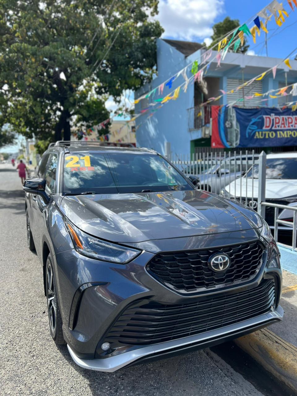 Toyota Highlander XSE 2021 - foto 2 de 11