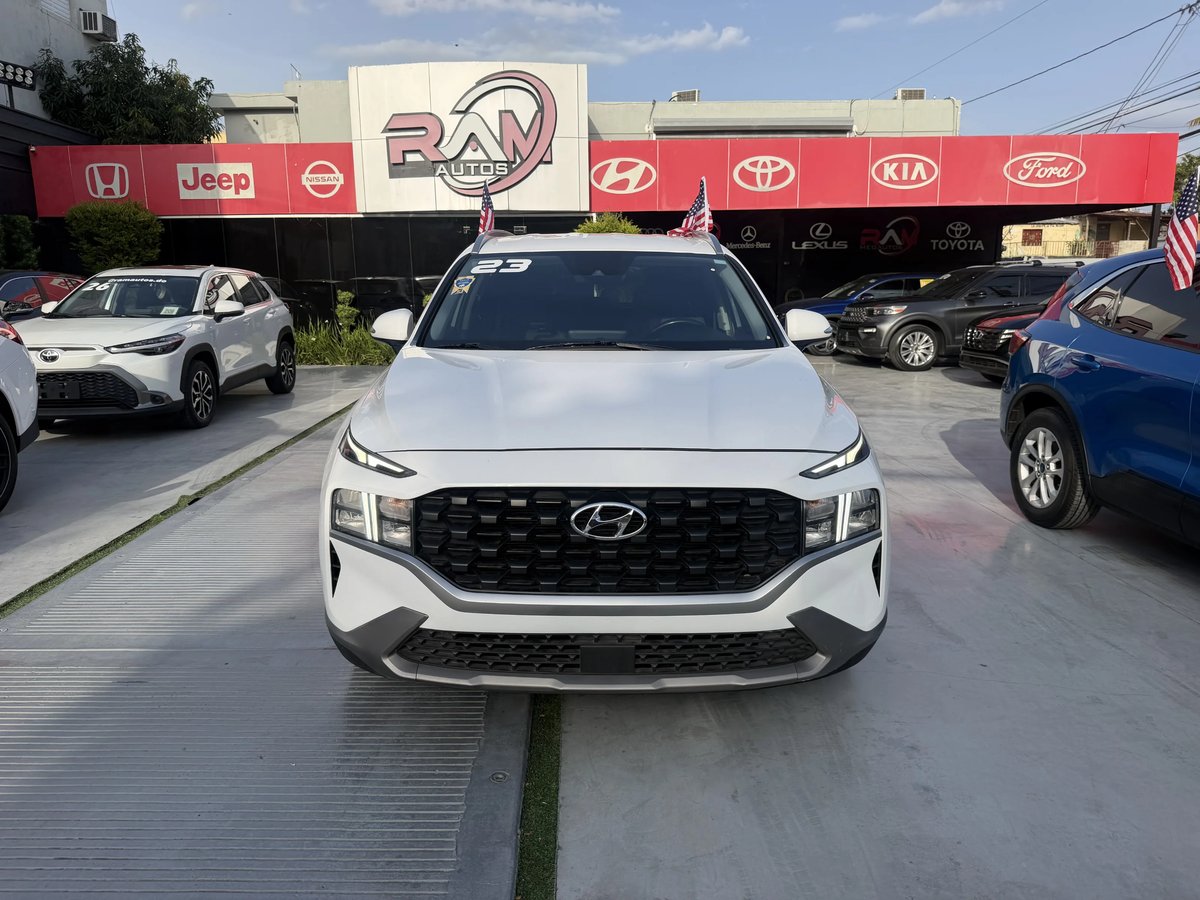 Hyundai Santa Fe SEL 2023 - foto 2 de 16