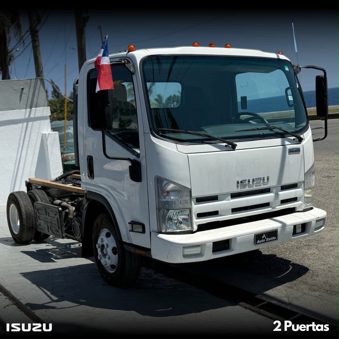 Isuzu NPR Cama Larga 2013 - foto 2 de 5