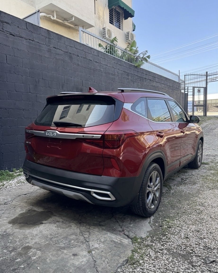 Kia Seltos 2023 - foto 2 de 2