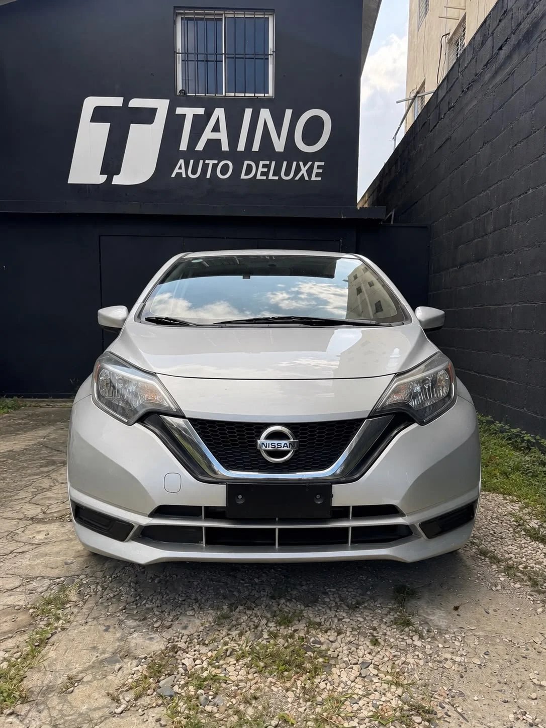 Nissan Versa Note 2018 - foto 2 de 9