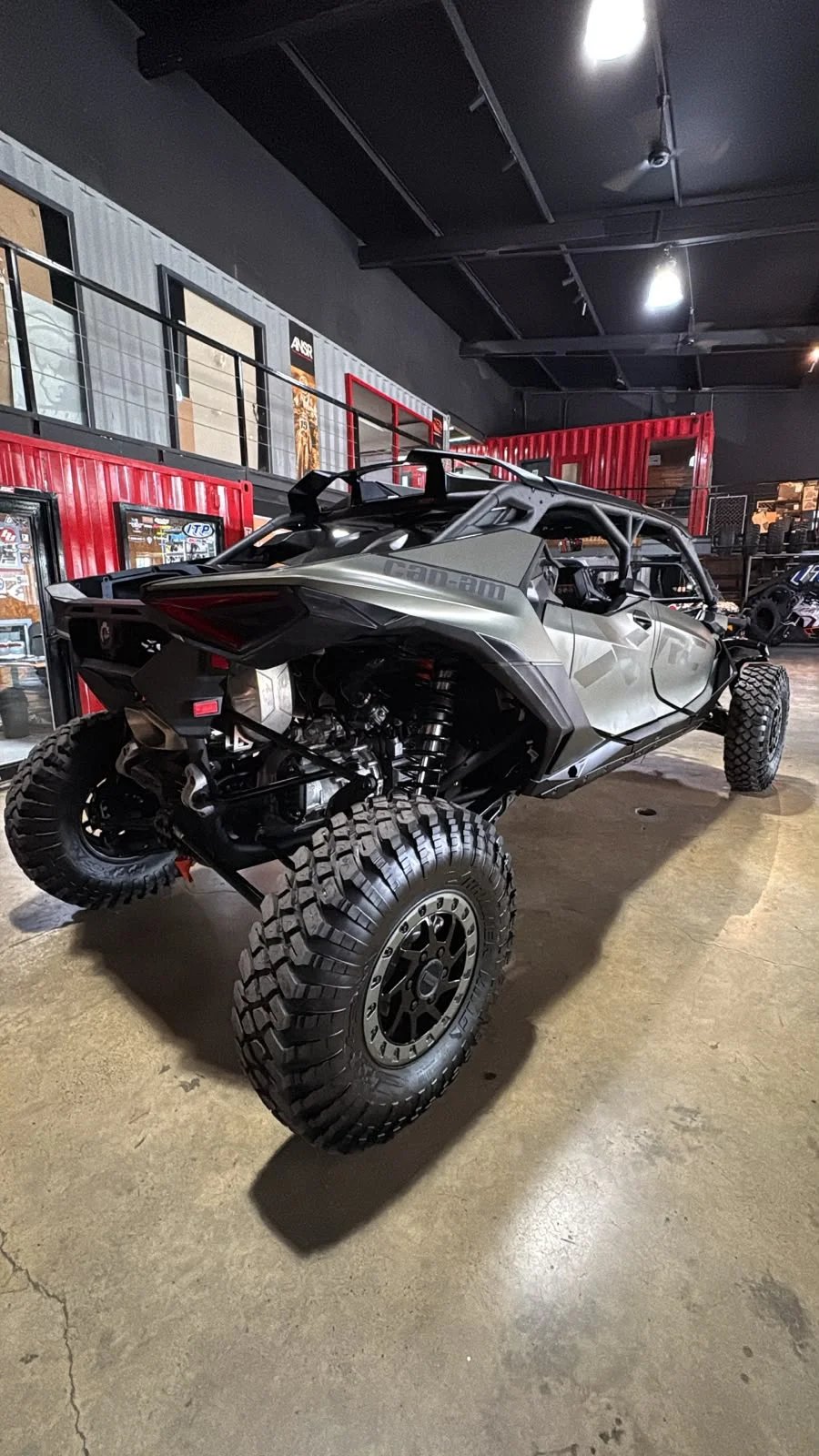 Can Am Maverick R MAX X RC Smart Shox 2026 - foto 2 de 4