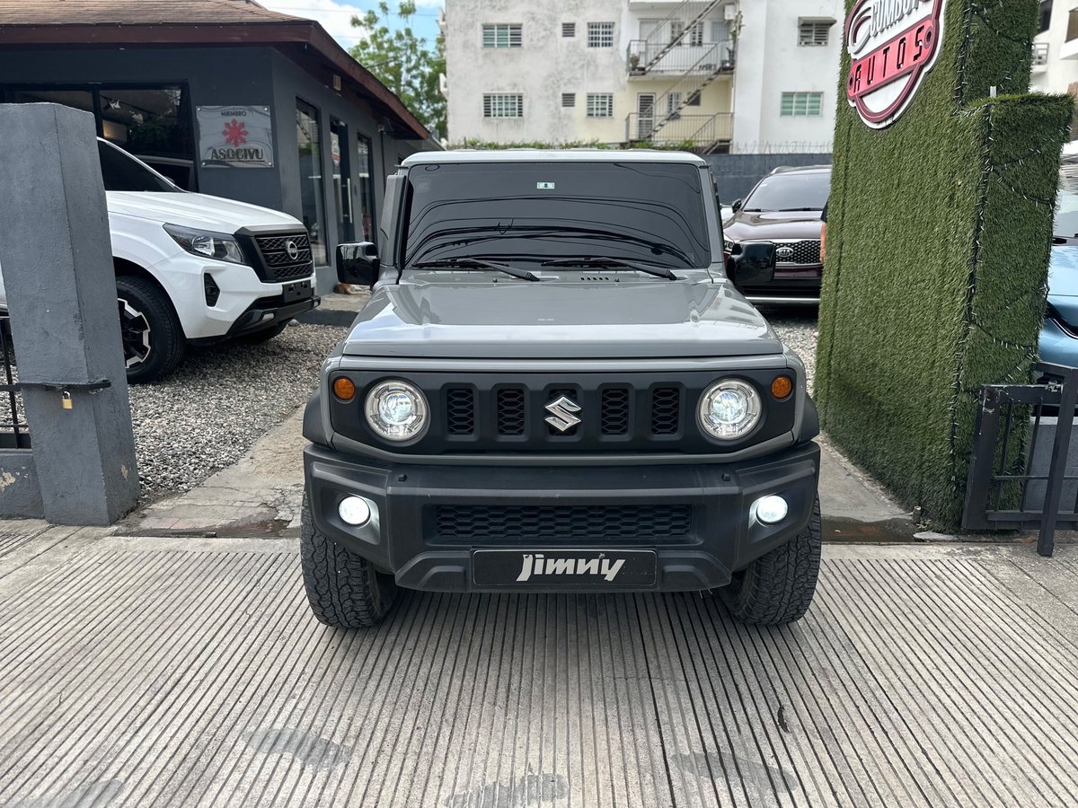 Suzuki Jimny GLX 2023 - foto 2 de 8