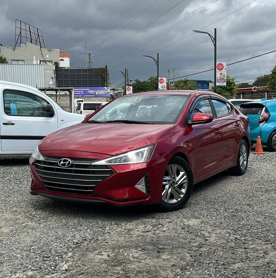 Hyundai Elantra SEL 2020 - foto 2 de 10